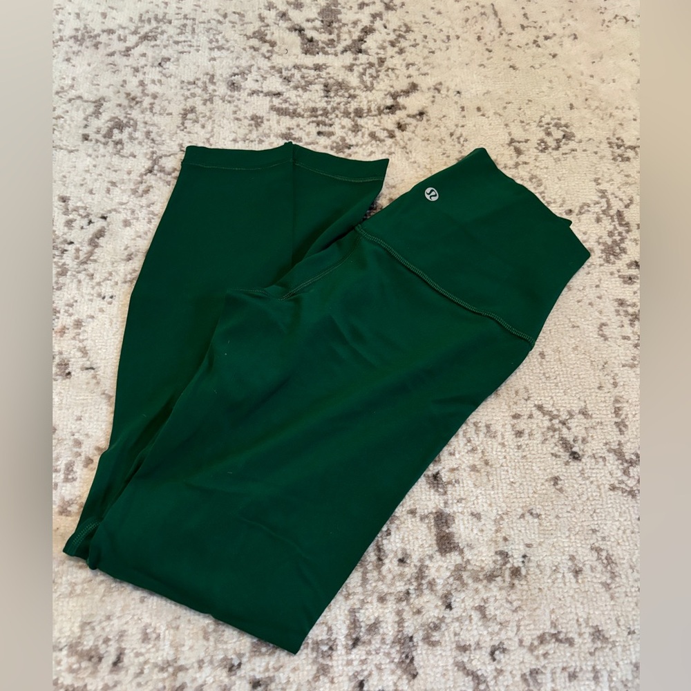 Lulu Align 25” size 4